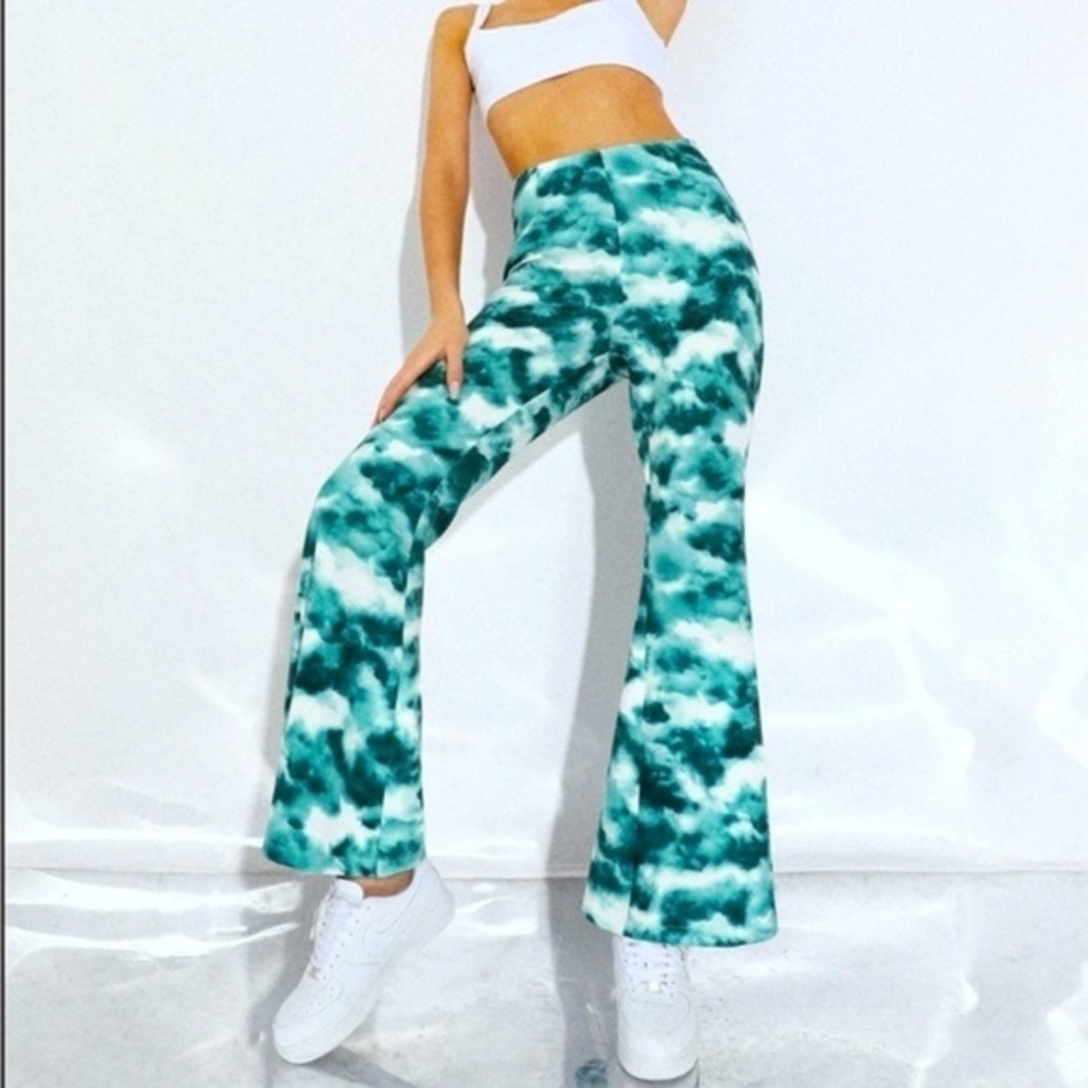 NWT Cedar Flares Size L Bell bottoms  Hippie Woodstock  Boho Coachella Festival